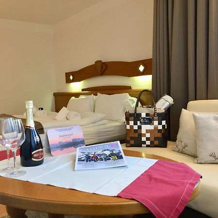 Hotel Collini Пинцоло Экстерьер фото