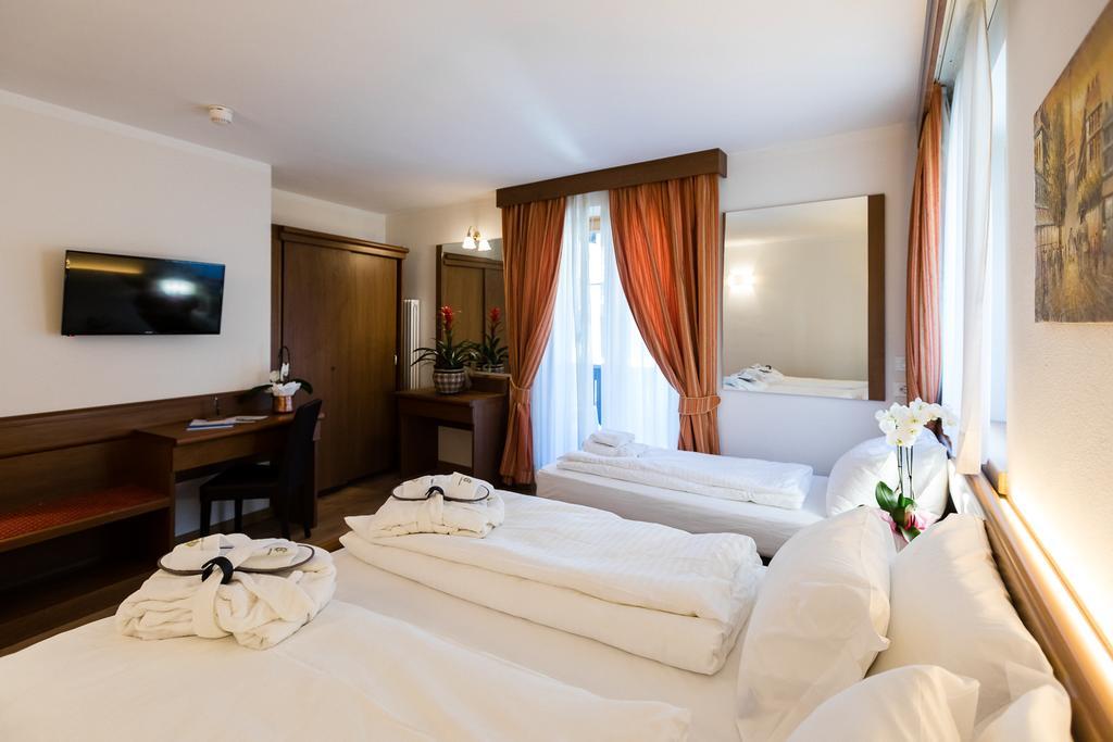 Hotel Collini Пинцоло Экстерьер фото