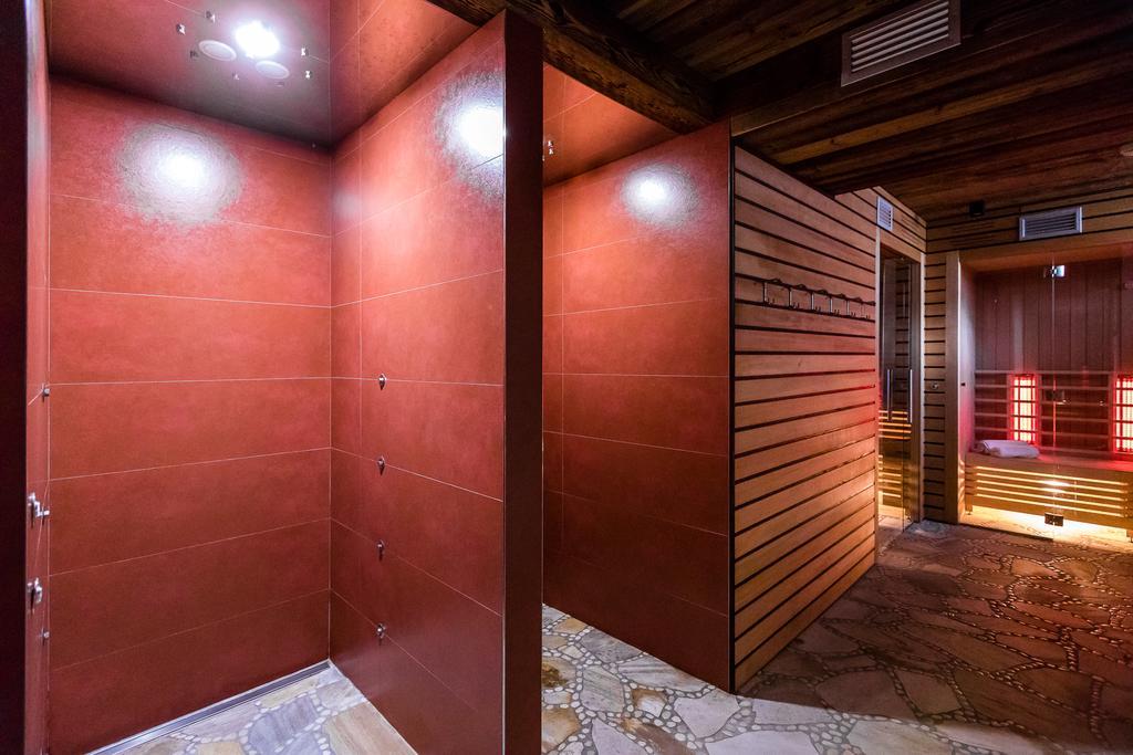 Hotel Collini Пинцоло Экстерьер фото