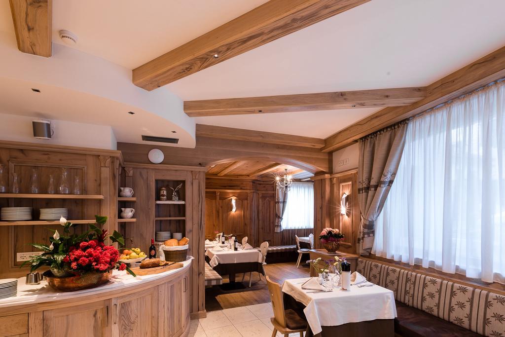 Hotel Collini Пинцоло Экстерьер фото