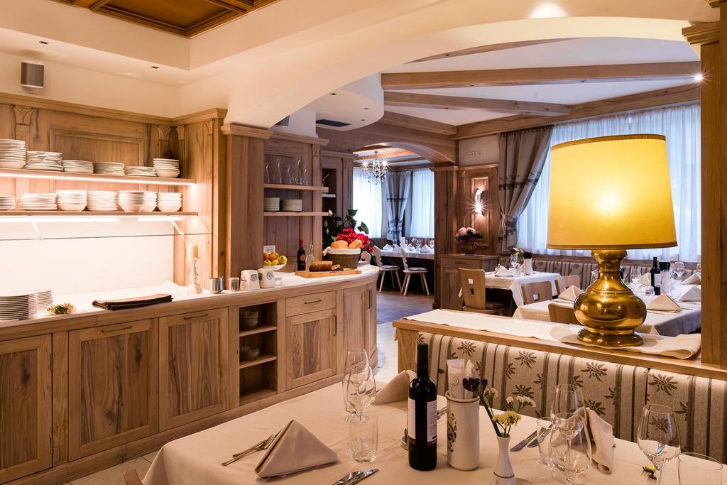 Hotel Collini Пинцоло Экстерьер фото